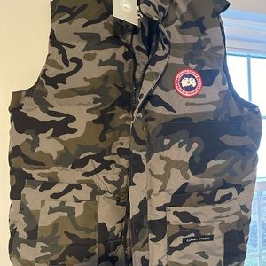 Men’s XL Canada Goose Freestyle Camo Vest
